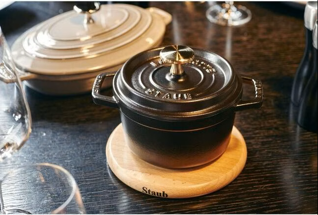 Staub Untersetzer magnetisch1