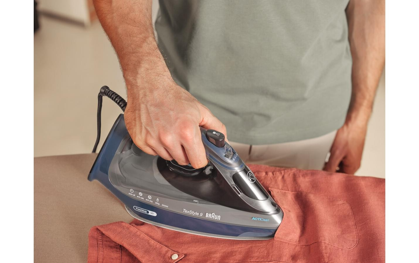 braun-dampfbuegeleisen-texstyle-9-si-9684-db_07