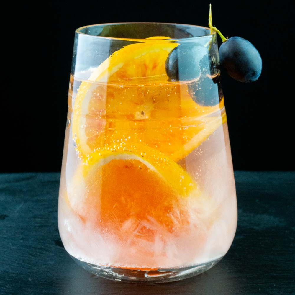 cooldowndrink-glas-300-ml-cocktailglas-zum-einfrieren-cool03_02